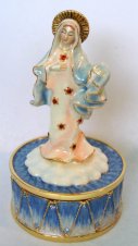 bku4073Madonna.jpg