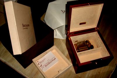 Upscale Mans Walnut Jewelry Box by Ercolano with a 30 note, 6 Square