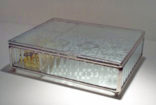 Class Music Box with photo insert ribbed sides with etched floral design