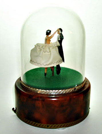 couple music box