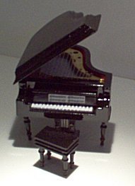 Small minmiature black Piano