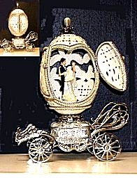 Wedding carriage musical egg with bride and groom