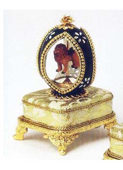 Leo the Lion - Genuine Pigeon Egg Music Box 