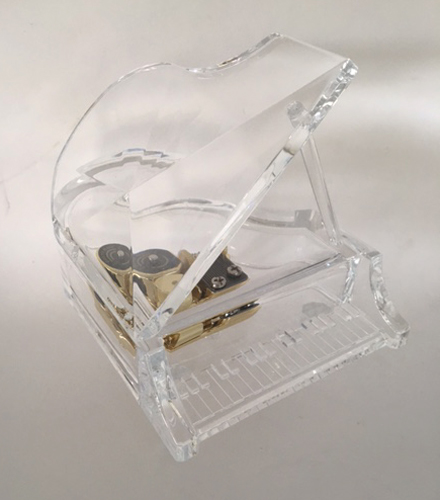 Baby Grand Piano Music box in Clear Lucite (1.18)