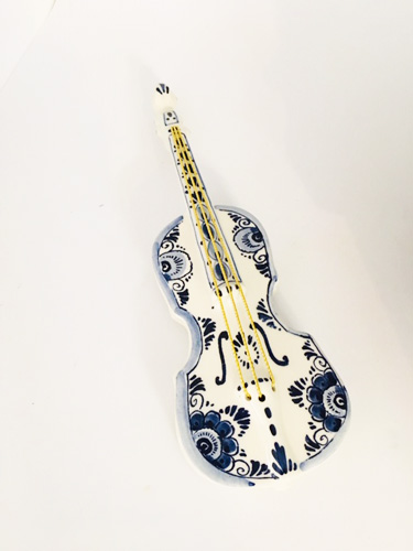 Small Delft Violin