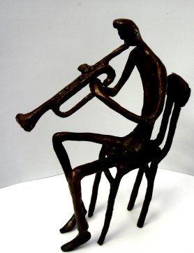 Bronze Trumpet Player (seated thinner)