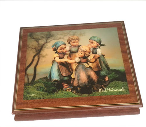Hummel Music Box  with four children playing Ring around the Rosie