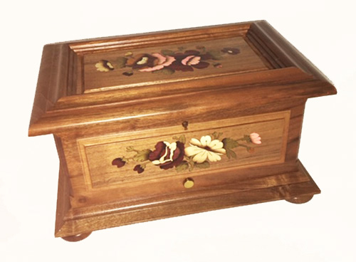Large Floral Pattern on 3.72 musical box.