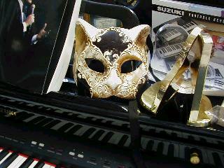 Mardi Gras Masks Sheet Music Motif -2