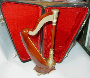 Miniature Harp with Case 9.75