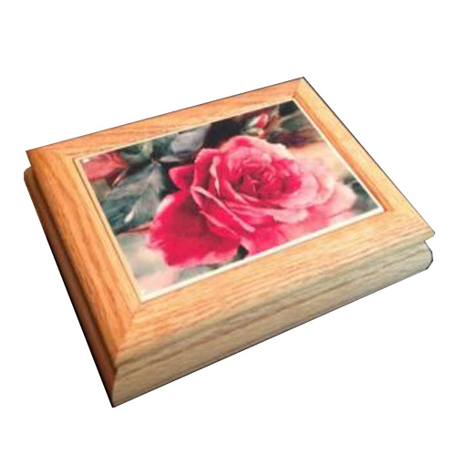 ose Flower Tile on Large Oak Milano Musical Box