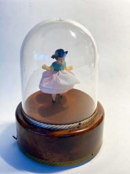 Reuge Daning Ballerina under dome