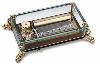 The Reuge Dauphin Crystal Music Box