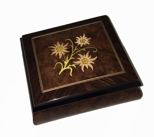 Edelweiss Inlay on Walnut Box with Filetto and Straight Grained Border